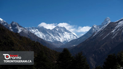 کرونا به کوهنوردان قله اورست هم رسید.