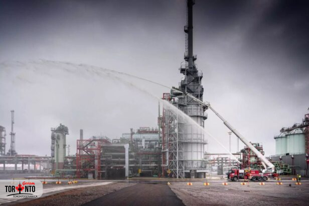 آتش نشانی تورنتو به دو جرثقیل جدید مجهز شد