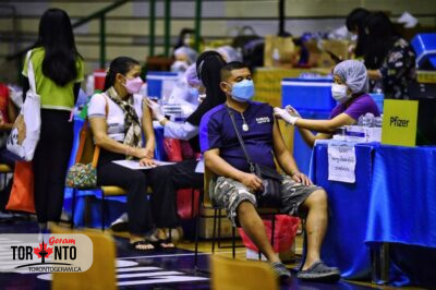 مدیرعامل فایزر می‌گوید چهارمین دوز واکسن ضروری است