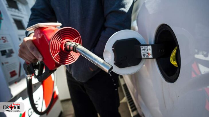 انتاریو برای کاهش موقت مالیات بنزین اقدام میکند