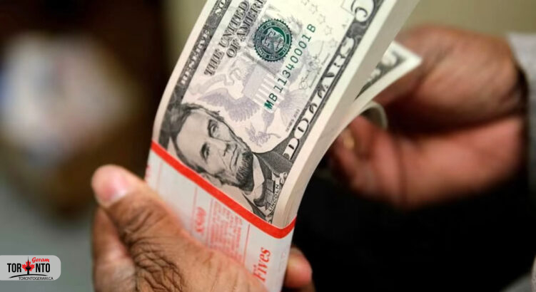 سقوط ارزش دلار به پایین‌ترین رقم طی ۲ ماه گذشته