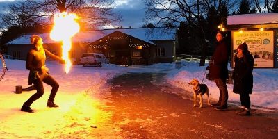 رویداد سالانه Winterlit در منطقه حفاظت‌شده مانتسبرگ انتاریو