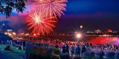 آتش بازیهای تابستانی در نیاگارا انتاریو کانادا